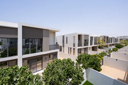 4 Bedrooms Townhouse in Aura 1