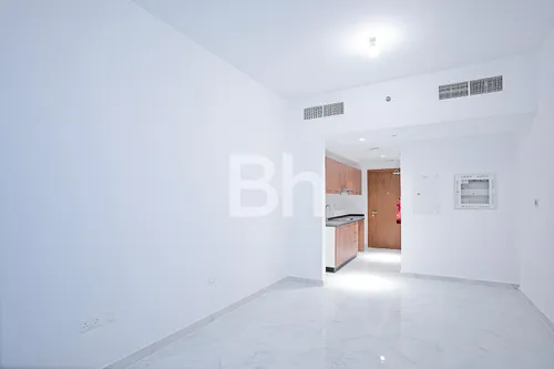  Apartment in Oasis 2