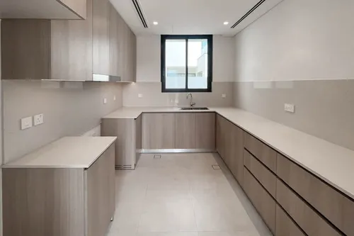 4 Bedrooms Villa in Caya 2