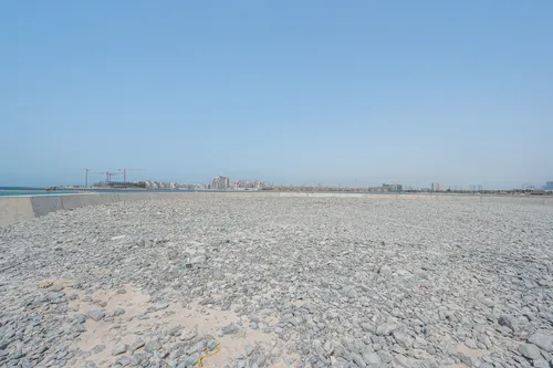  Land in La Mer South Island