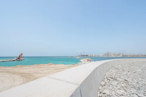  Land in La Mer South Island