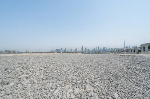  Land in La Mer South Island