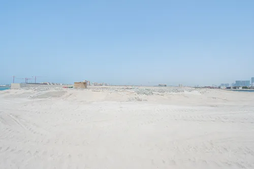  Land in La Mer South Island