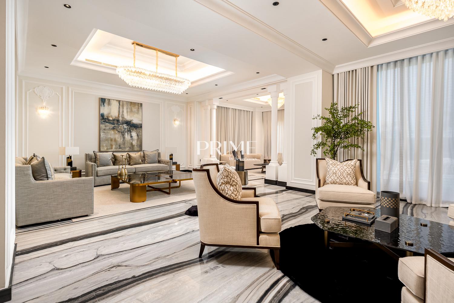 7 Bedrooms Villa in Sector P