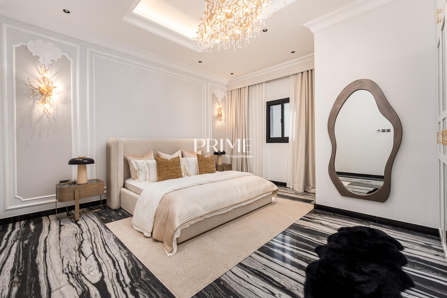 7 Bedrooms Villa in Sector P
