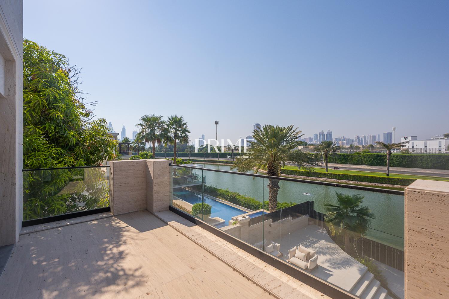 7 Bedrooms Villa in Sector P