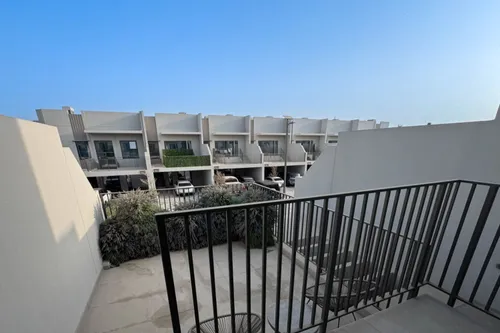 2 Bedrooms Townhouse in MAG Eye