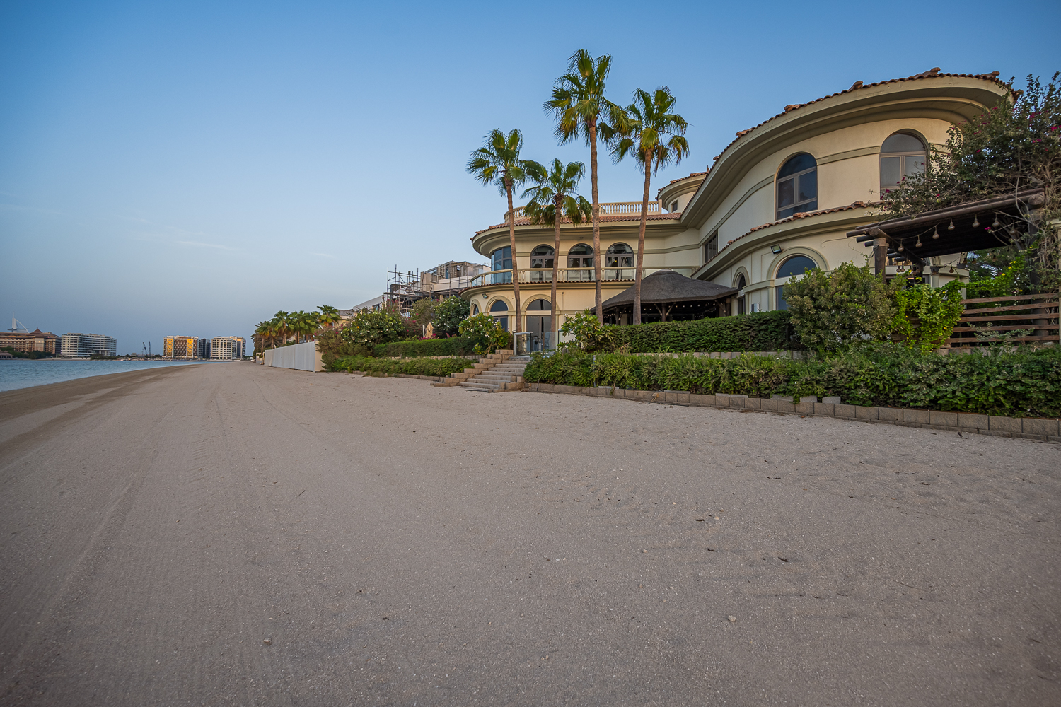 5 Bedroom Villa in Signature Villas Frond B
