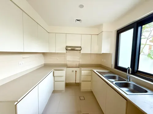 3 Bedrooms Villa in Maple 3