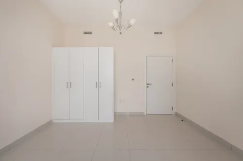 4 Bedrooms Apartment in Dubai Star