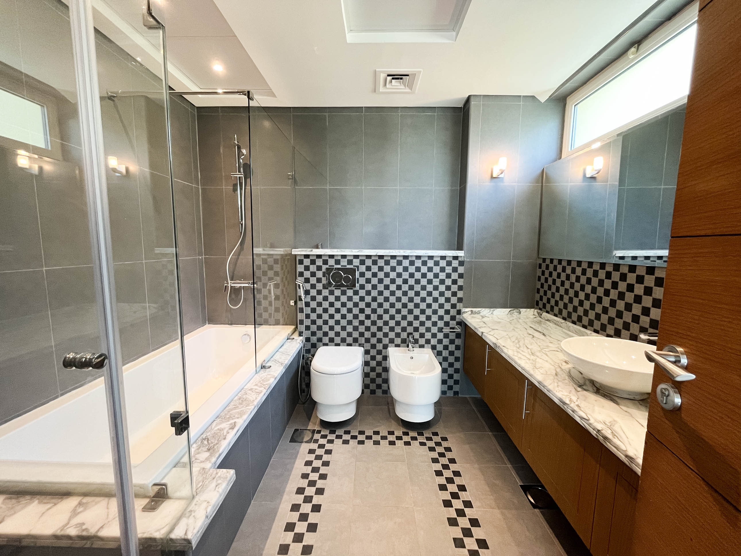 4 Bedrooms Villa in Jumeirah Park Homes