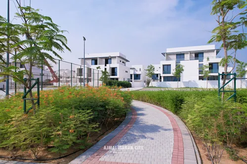 4 Bedrooms Villa in Sun Island