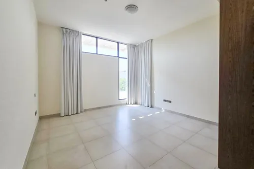 4 Bedrooms Villa in West Yas