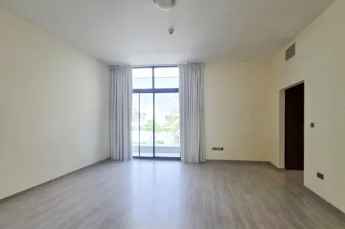 4 Bedrooms Villa in West Yas