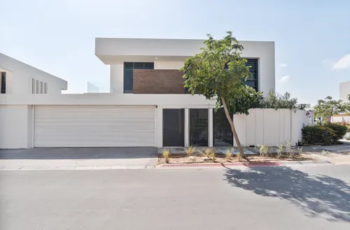 4 Bedrooms Villa in West Yas