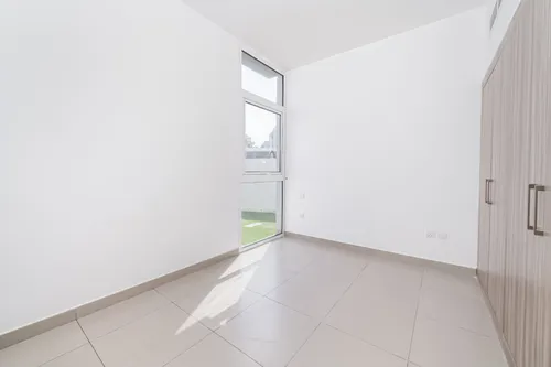 4 Bedrooms Villa in Arabella Townhouses 2