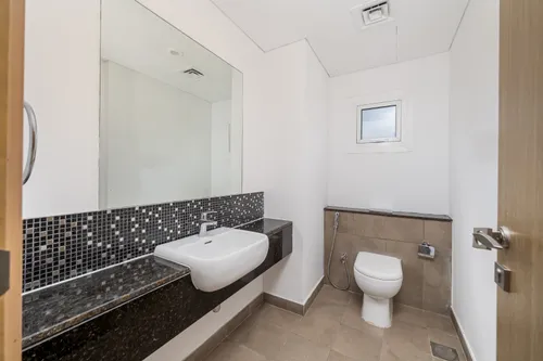 4 Bedrooms Villa in Arabella Townhouses 2
