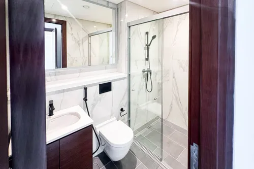 2 Bedrooms Apartment in The Crest Tower D