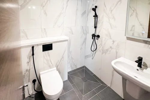 2 Bedrooms Apartment in The Crest Tower D