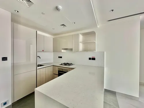 2 Bedrooms Apartment in The Crest Tower D