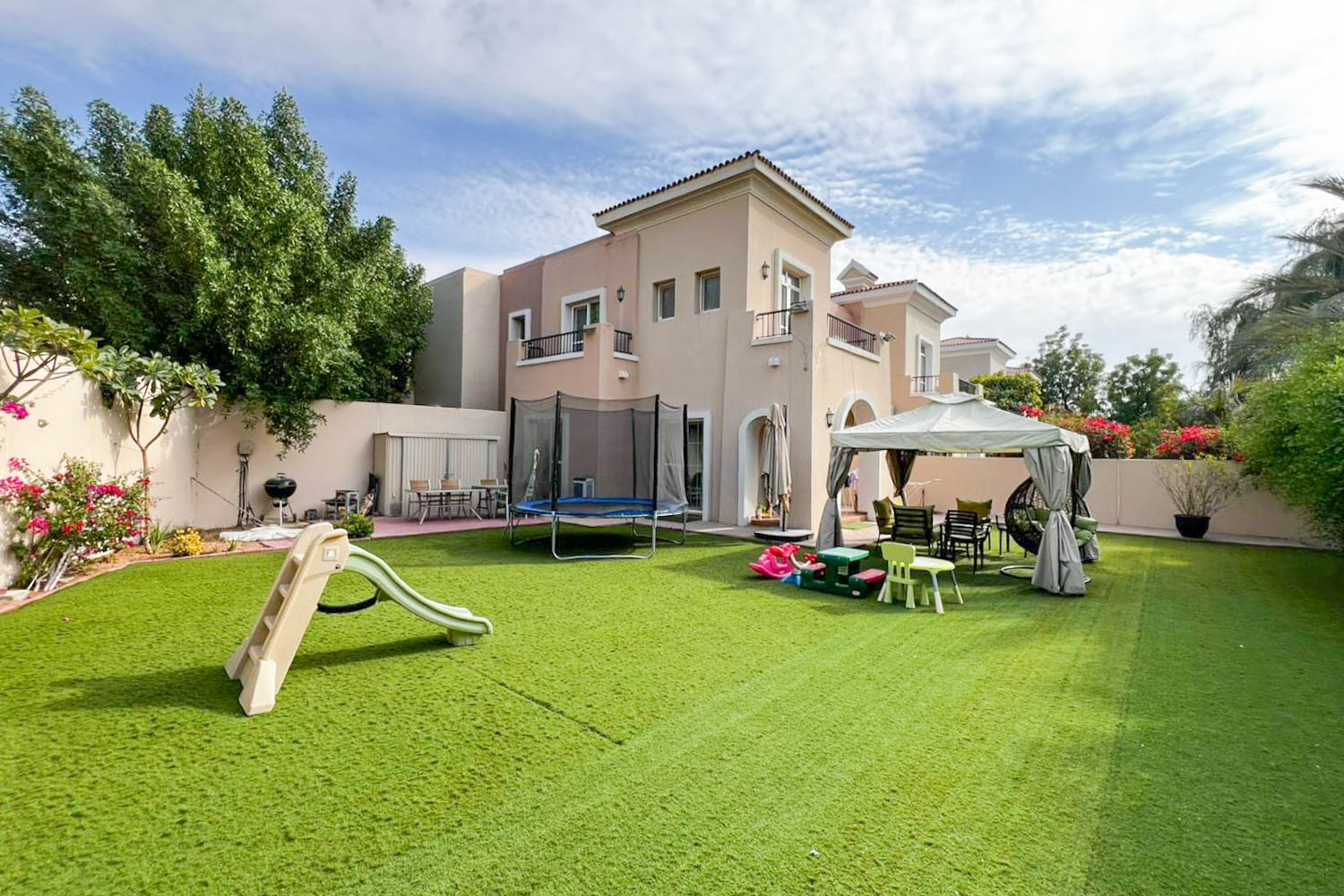3 Bedroom Villa in Al Reem 1