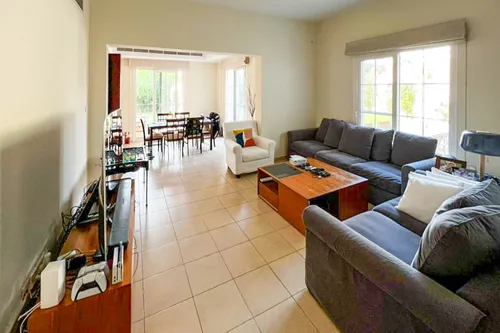 3 Bedrooms Villa in Al Reem 1