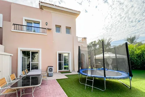 3 Bedrooms Villa in Al Reem 1