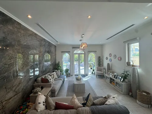 5 Bedrooms Villa in District 5 Legacy