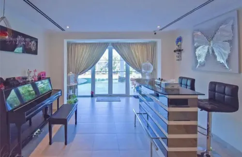 5 Bedrooms Villa in District 5 Legacy