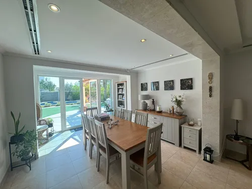 5 Bedrooms Villa in District 5 Legacy