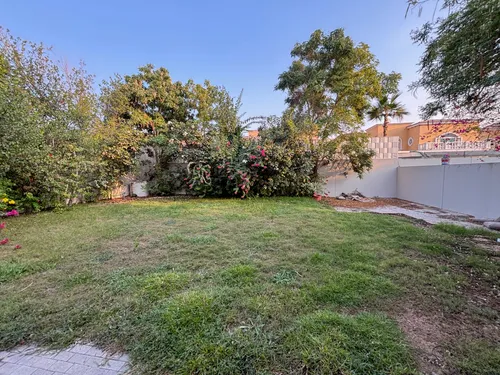 5 Bedrooms Villa in District 2 Legacy