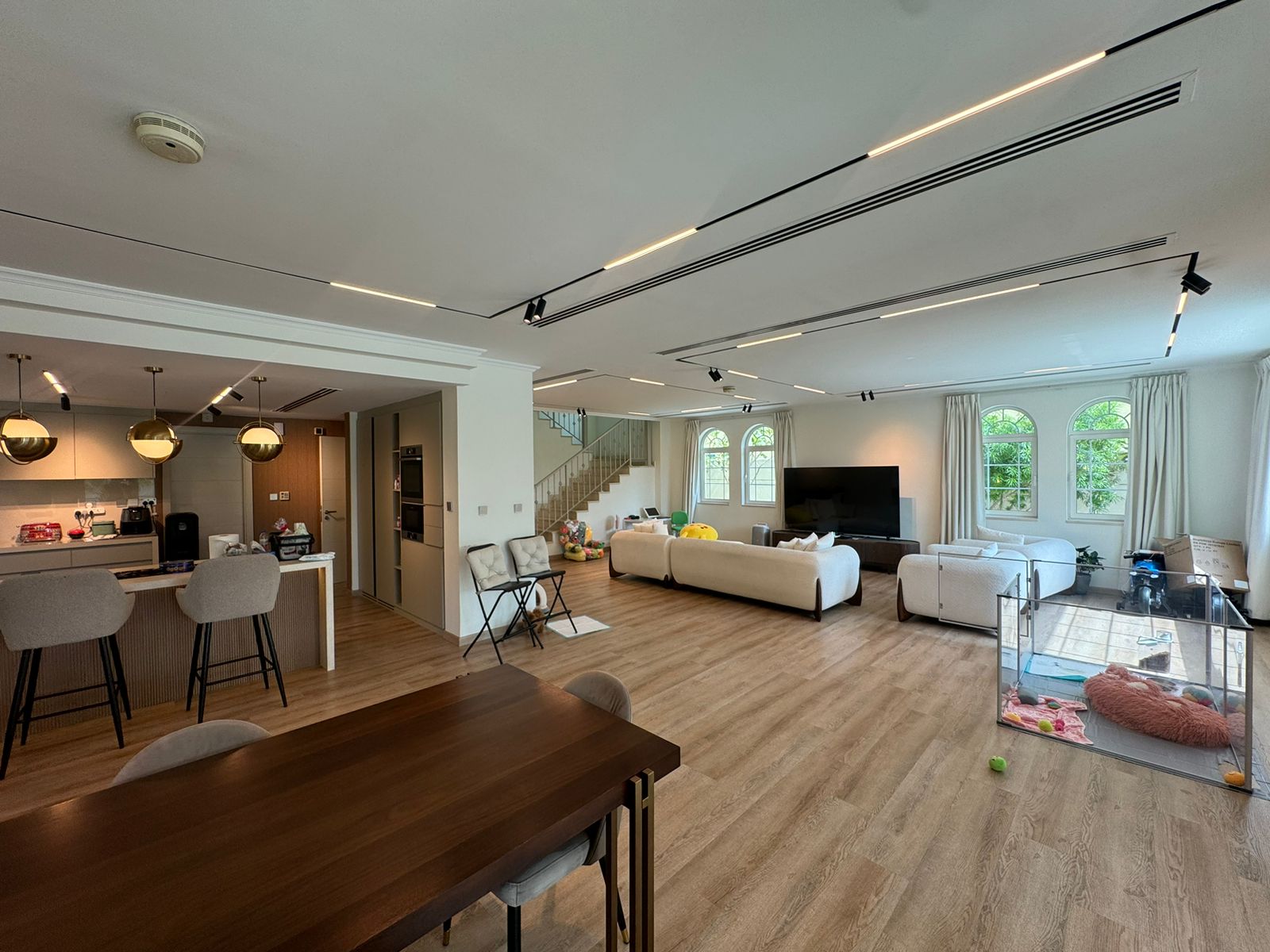 4 Bedrooms Villa in Legacy Large