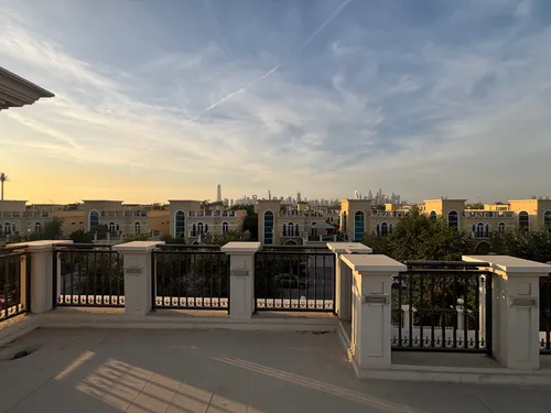 4 Bedrooms Villa in District 9 Legacy