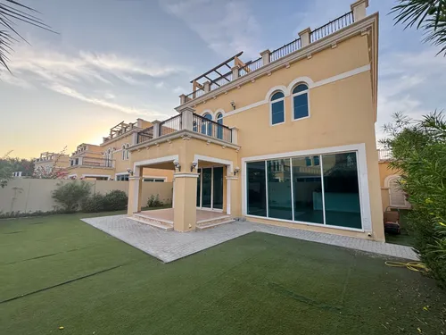 4 Bedrooms Villa in District 9 Legacy