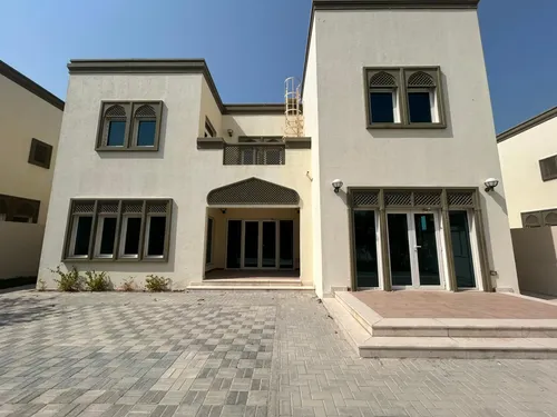 3 Bedrooms Villa in District 5 Legacy