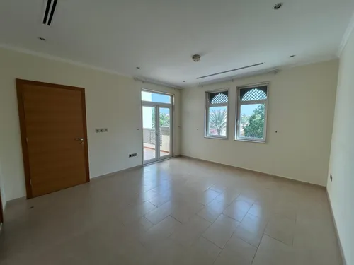 3 Bedrooms Villa in District 5 Legacy