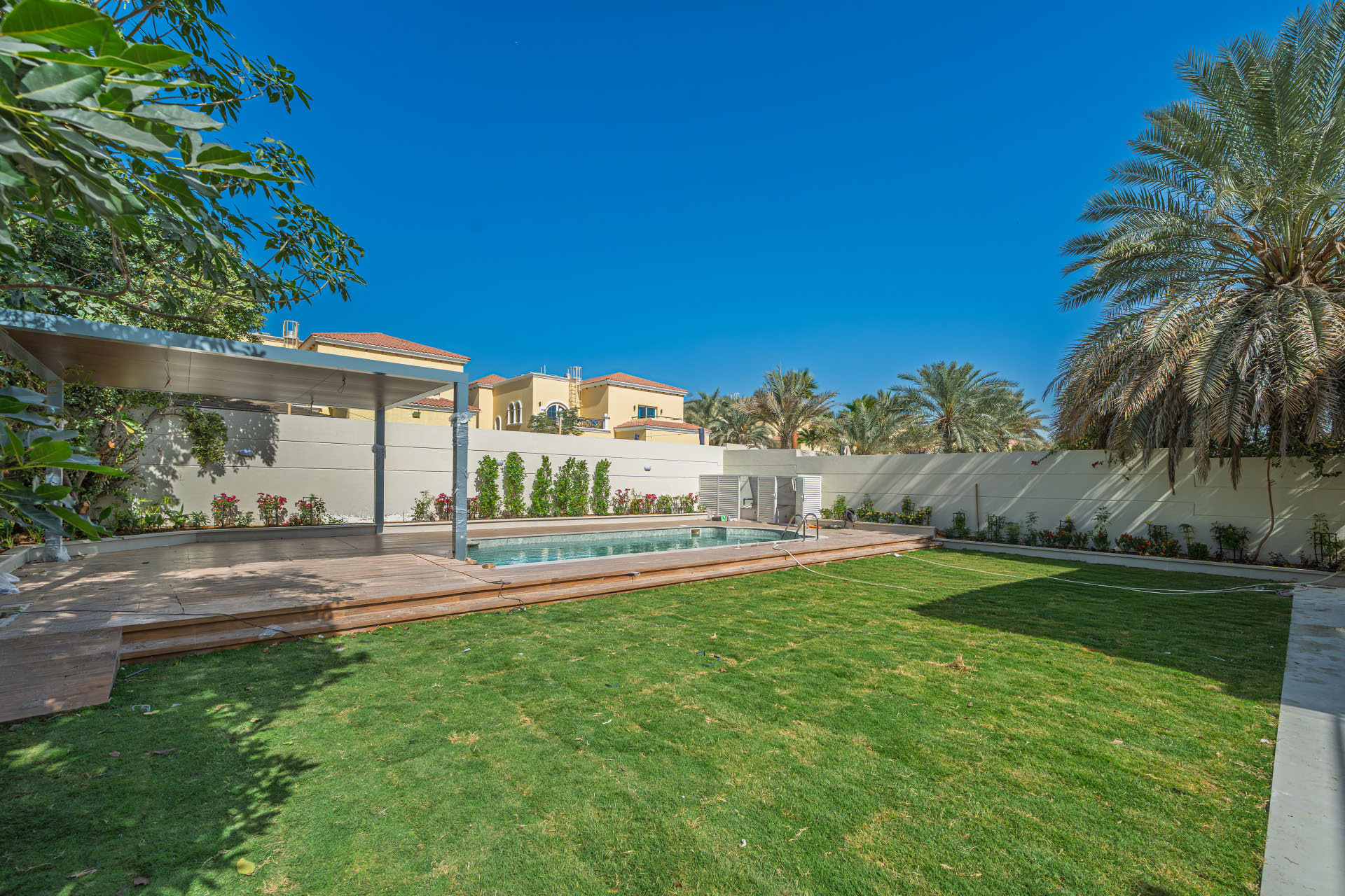 4 Bedrooms Villa in Legacy Large