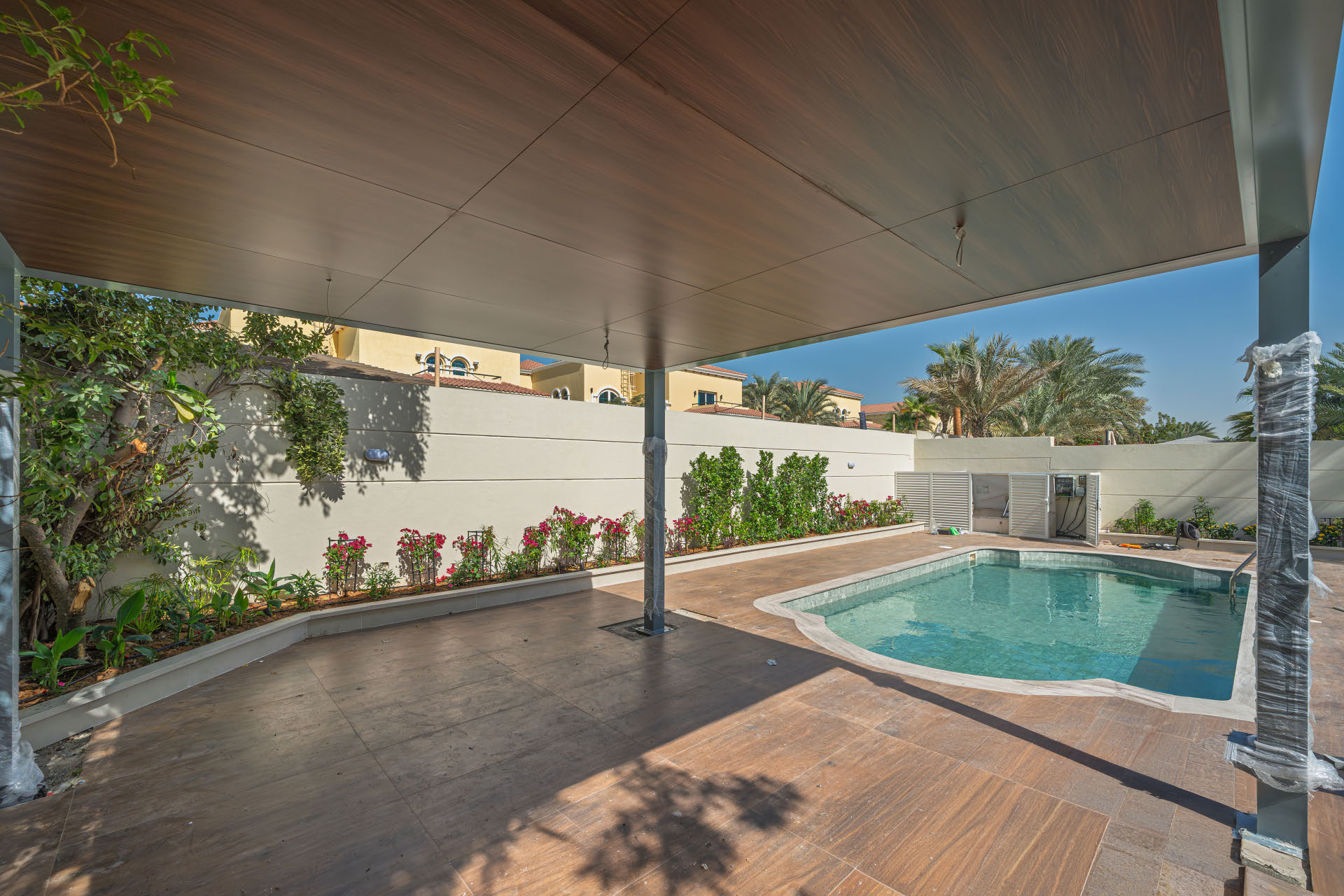 4 Bedrooms Villa in Legacy Large