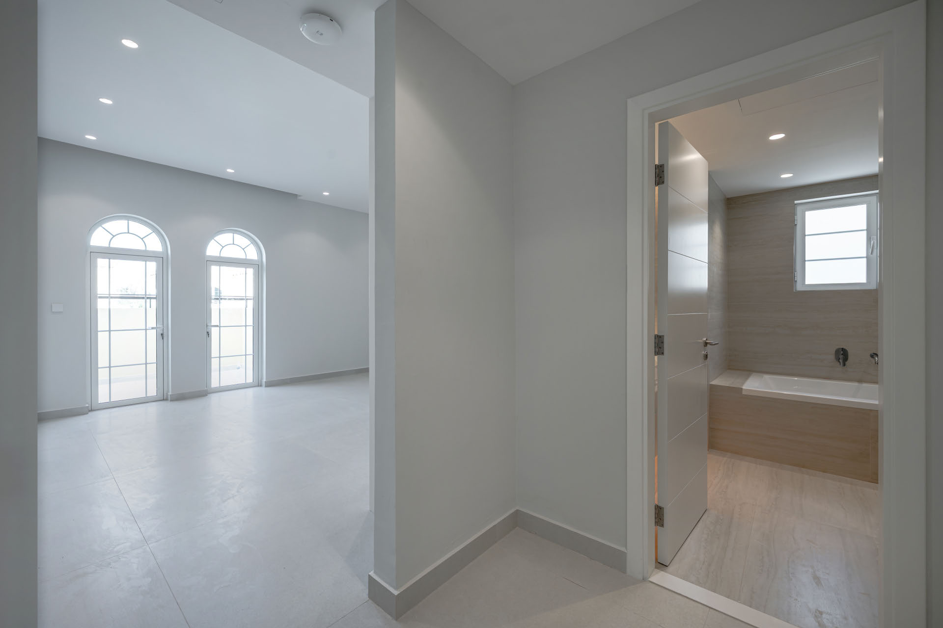 4 Bedrooms Villa in Legacy Large