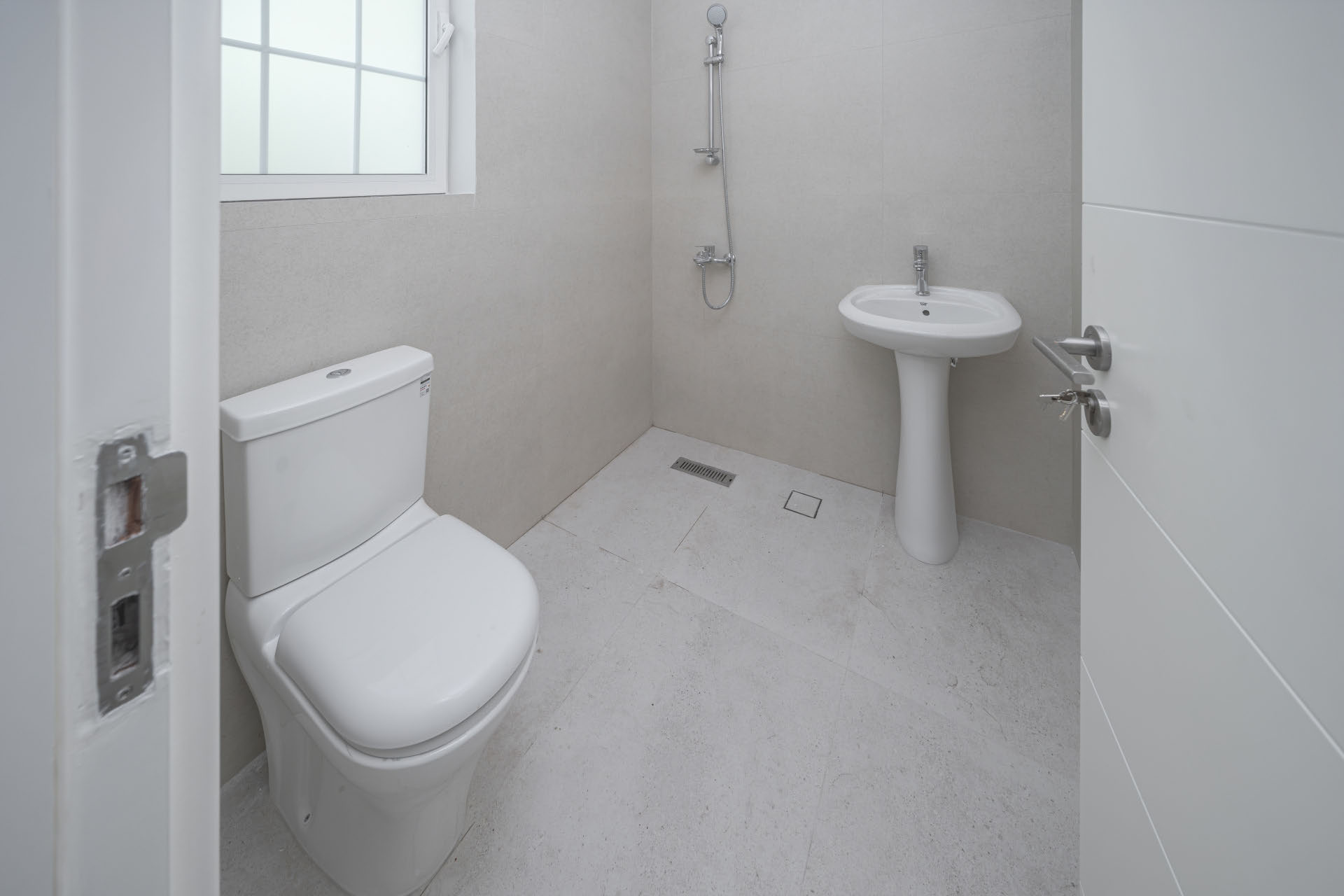 4 Bedrooms Villa in Legacy Large