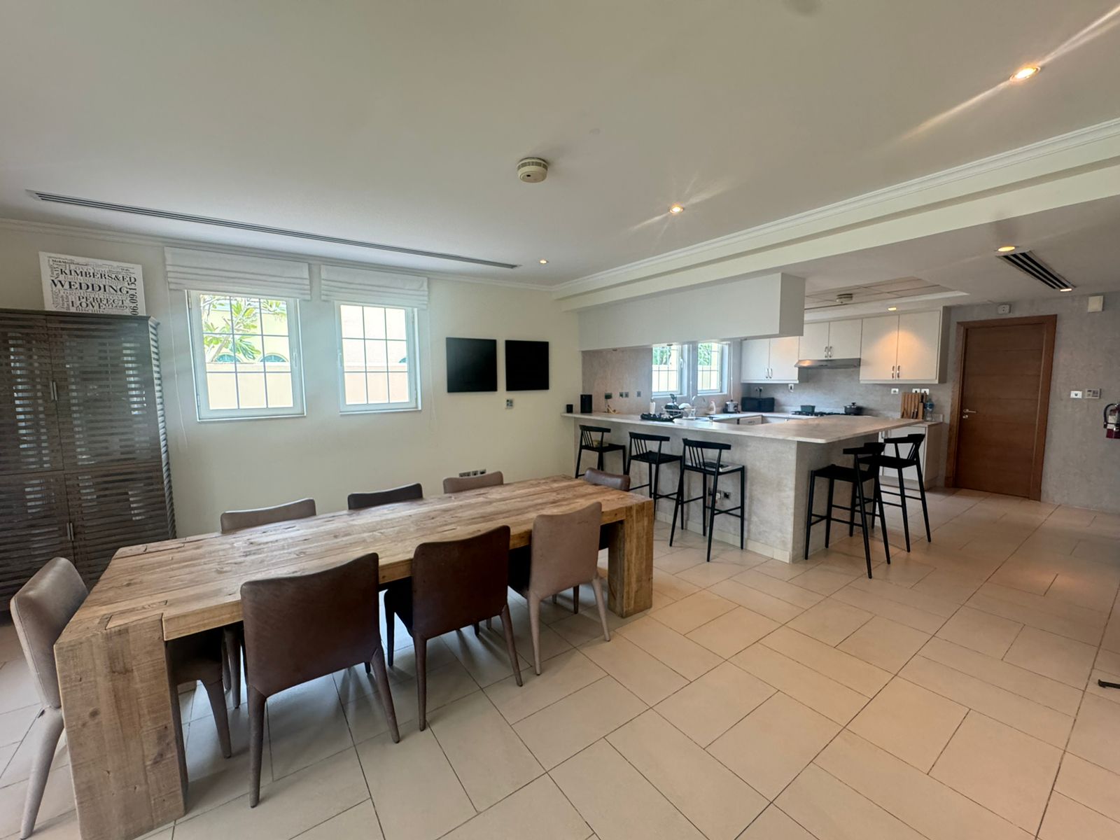 4 Bedrooms Villa in District 4 Legacy