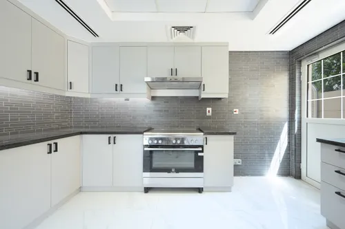 4 Bedrooms Villa in District 8 Legacy