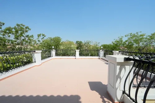 4 Bedrooms Villa in District 8 Legacy