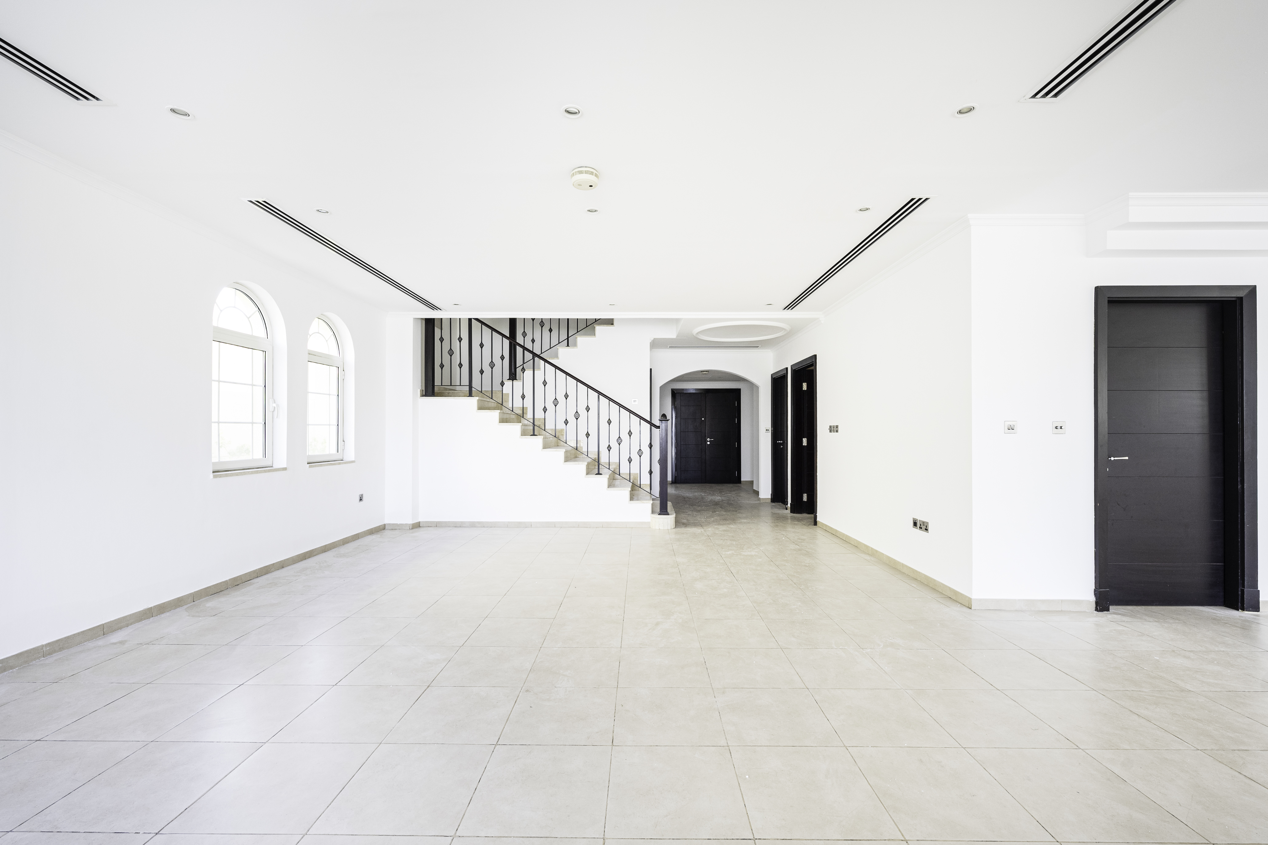 4 Bedrooms Villa in Legacy Large