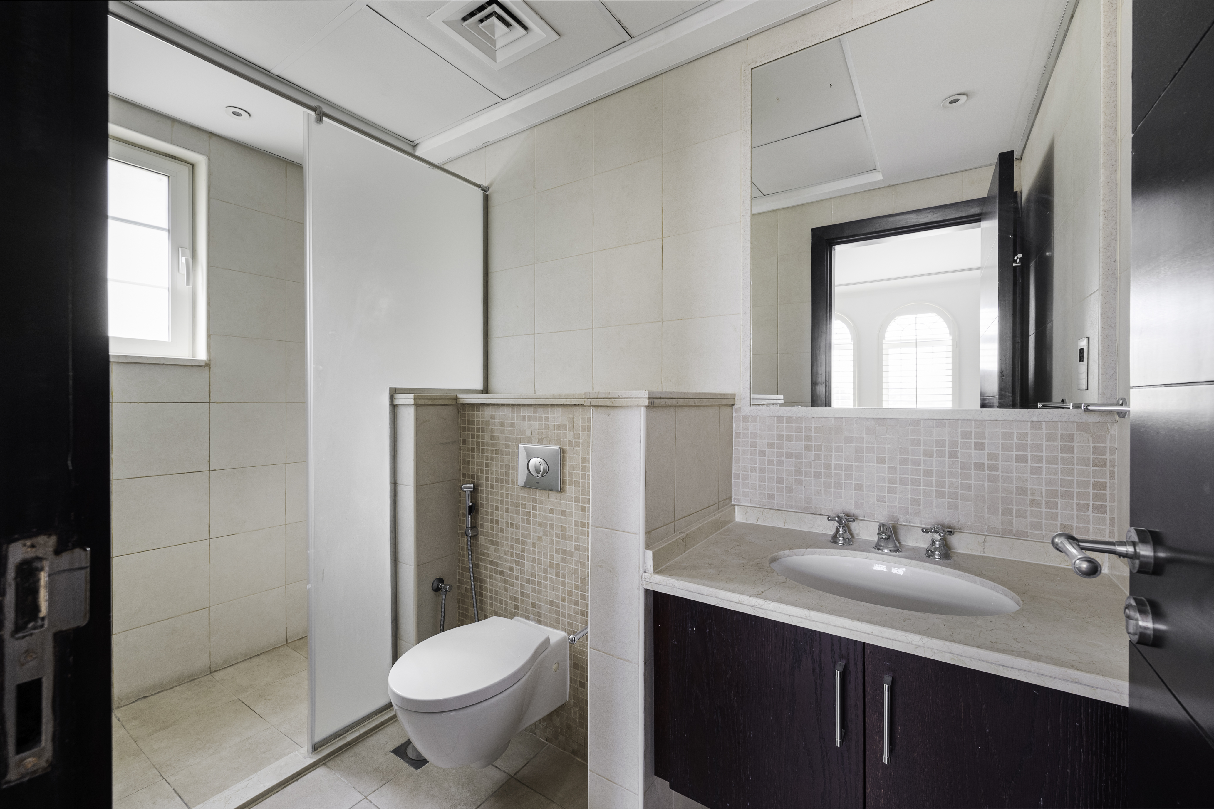 4 Bedrooms Villa in Legacy Large