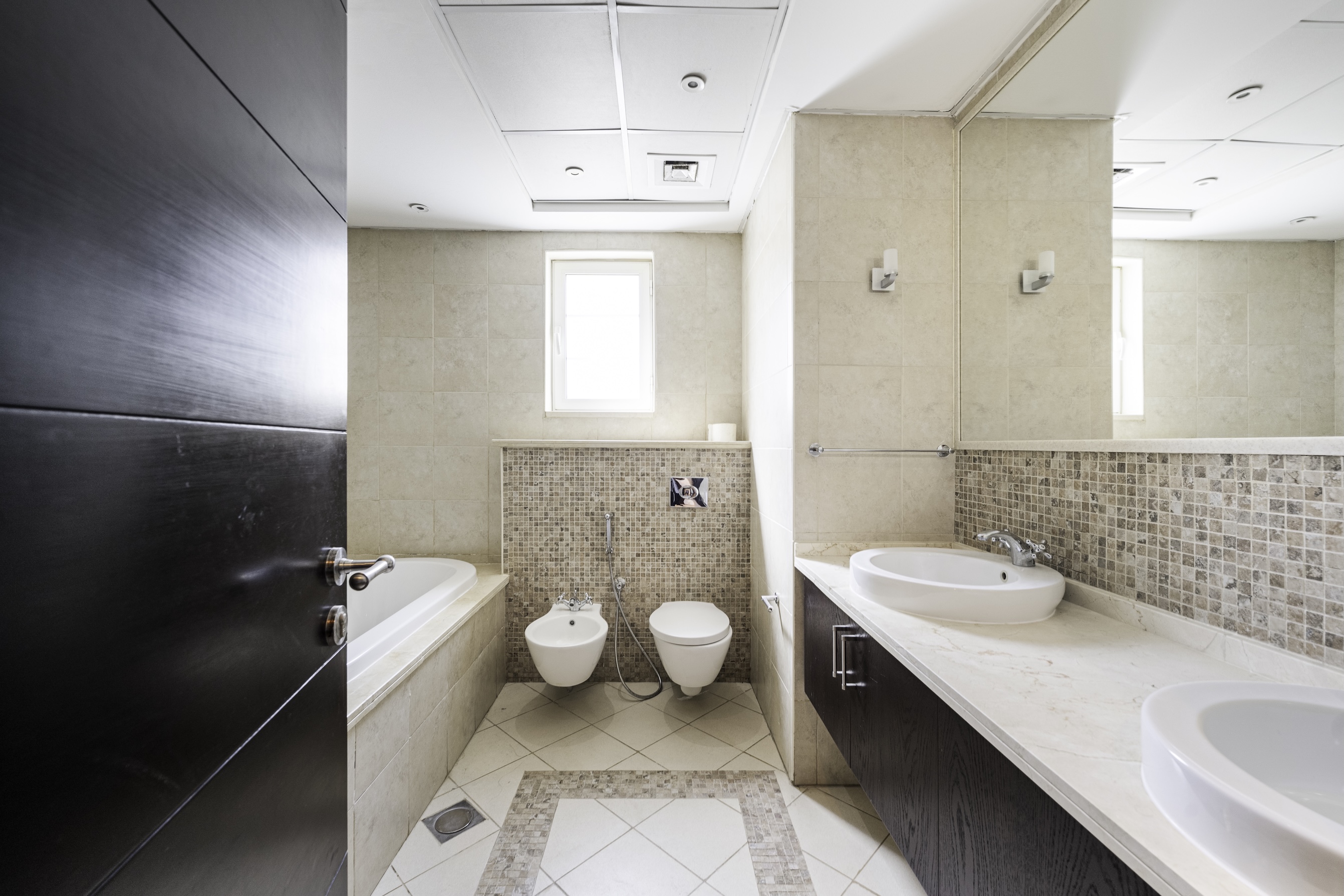 4 Bedrooms Villa in Legacy Large