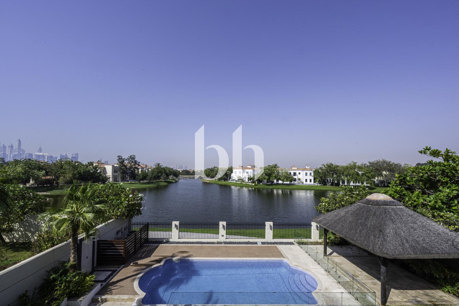 Lake View | 4 Bed Large | April 1st