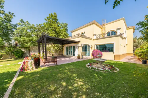 4 Bedrooms Villa in District 4 Legacy