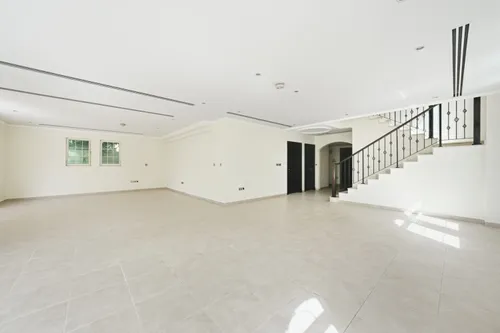 4 Bedrooms Villa in District 4 Legacy