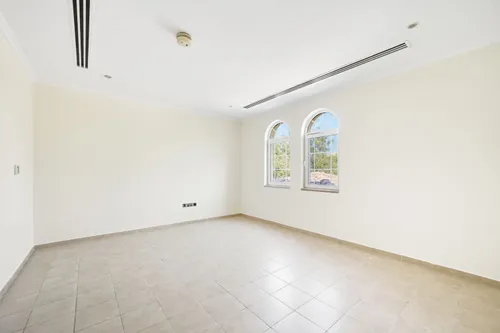 4 Bedrooms Villa in District 4 Legacy